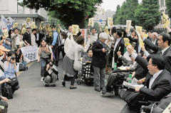 【東京新聞】　障害者自立支援法　改正法案に『裏切り』の声